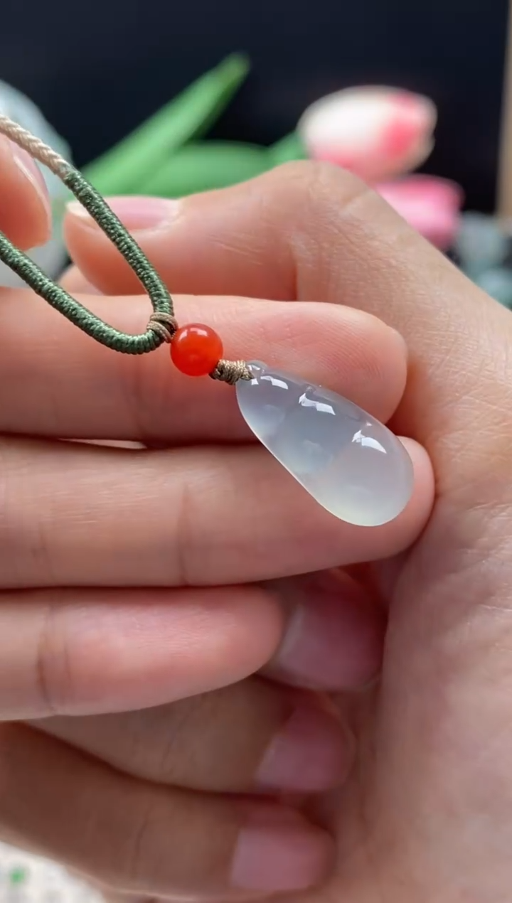 【闪购商品】翡翠颈饰未镶嵌翡翠冰晴福豆