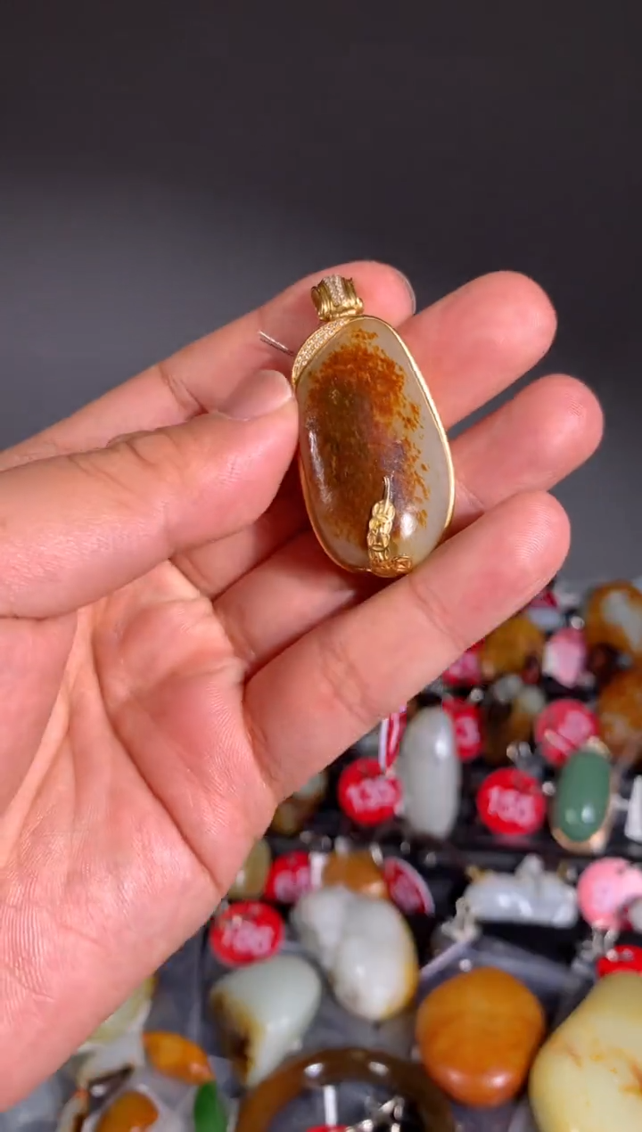 【闪购商品】和田玉未镶嵌挂件其他