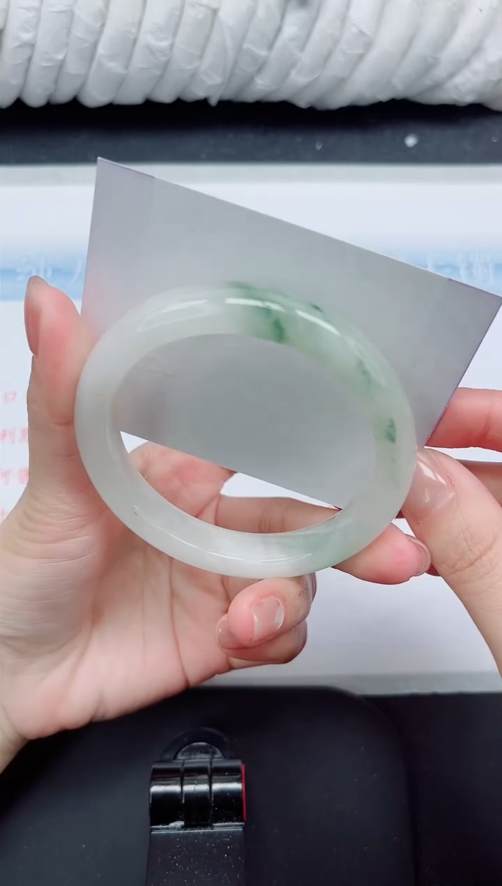 【闪购商品】石英质玉手镯未镶嵌104#58.5