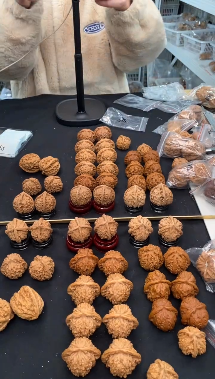 【闪购商品】文玩核桃把件四座楼44/45