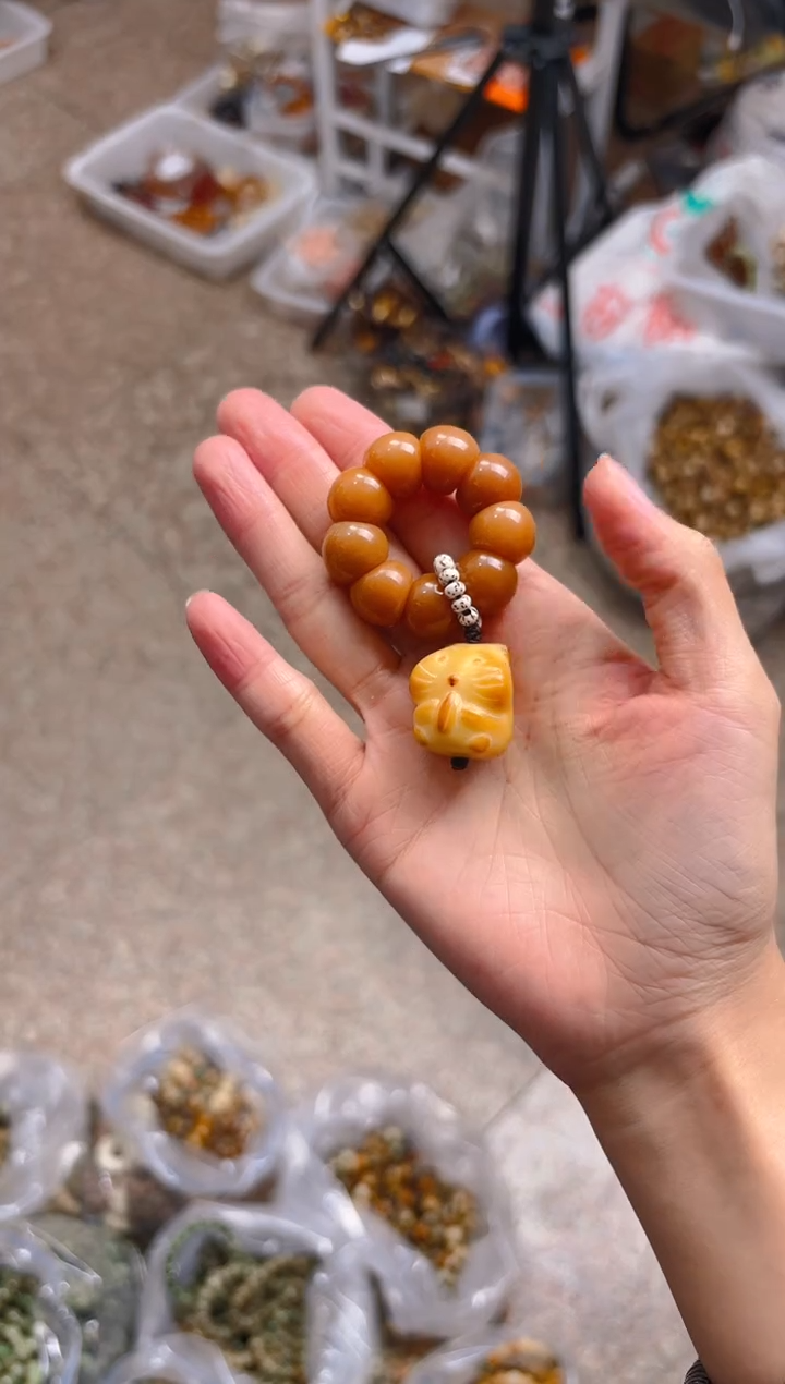 吊坠菩提根/象牙果黄色手捻 小仓鼠