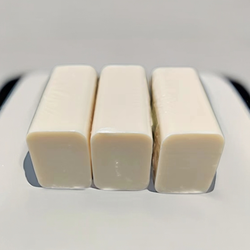 1882     高品质白色植物香皂