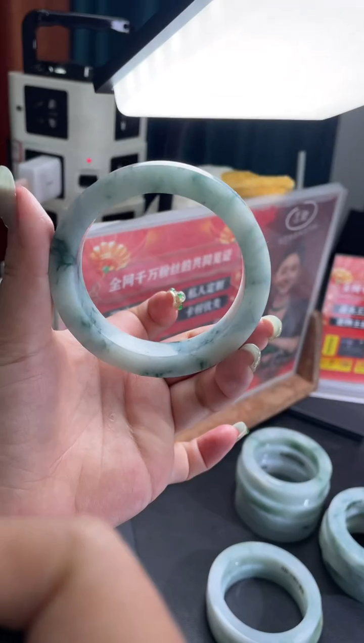 【闪购商品】定制翡翠手镯未镶嵌手镯DDQ/发一件