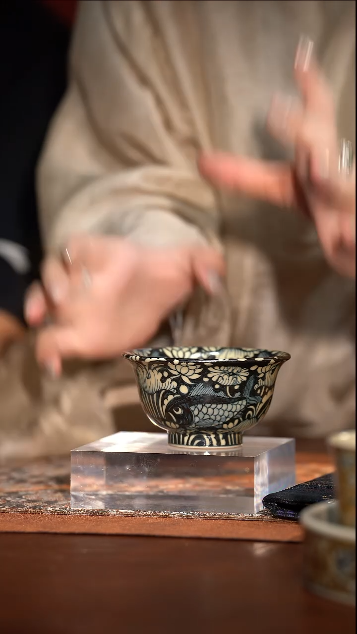 LQT预售15天先发茶巾立勤堂二号釉满绘一路连鱼压手杯