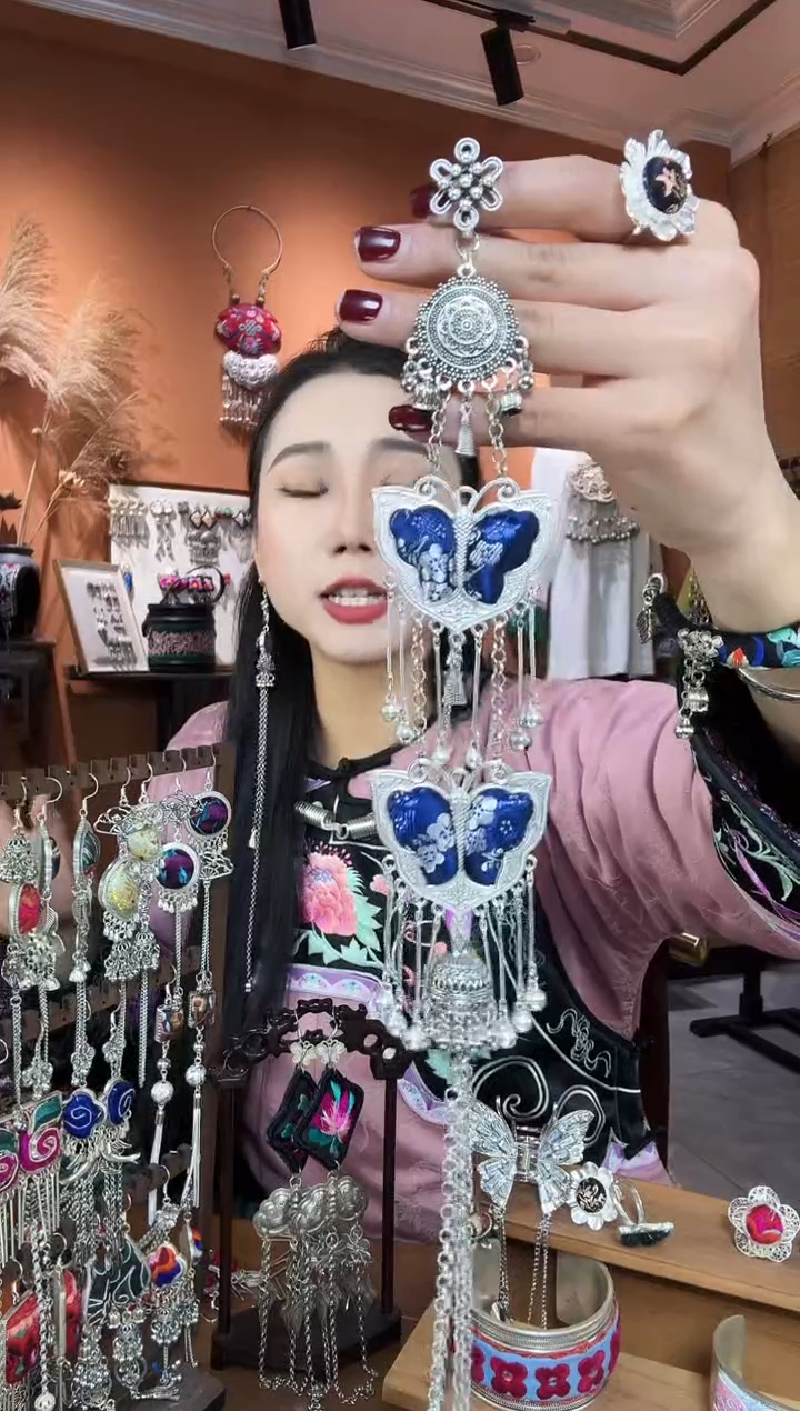 【闪购商品】刺绣纯手工民族风压襟