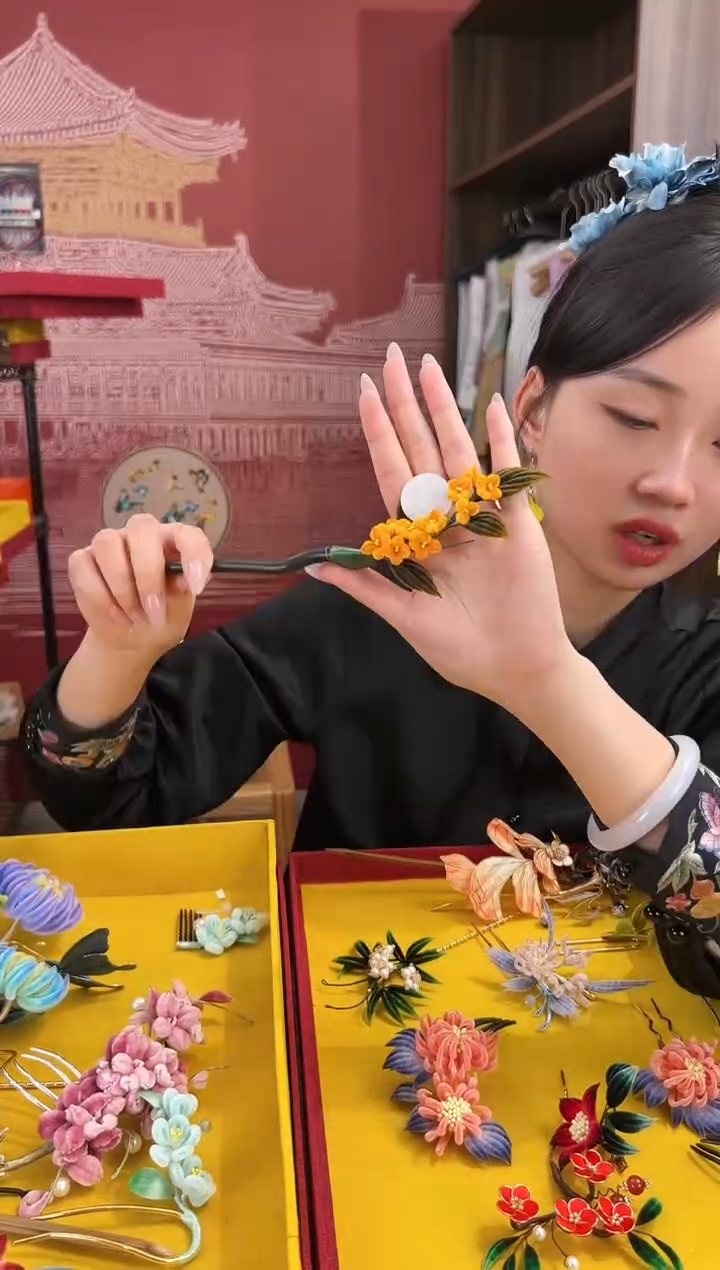 【闪购商品】刺绣非遗绒花（发饰）