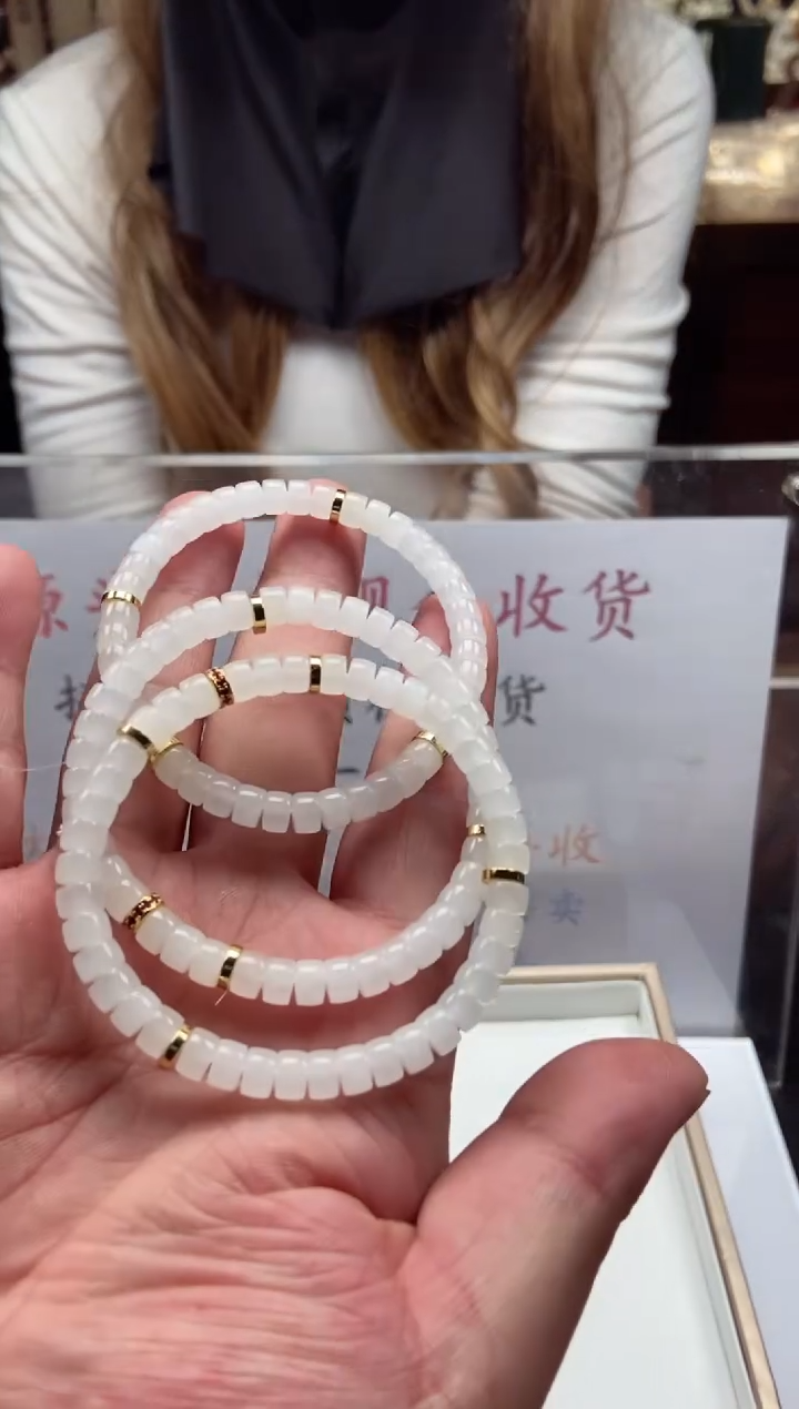 【闪购商品】定制和田玉天然和田玉多样性发其一