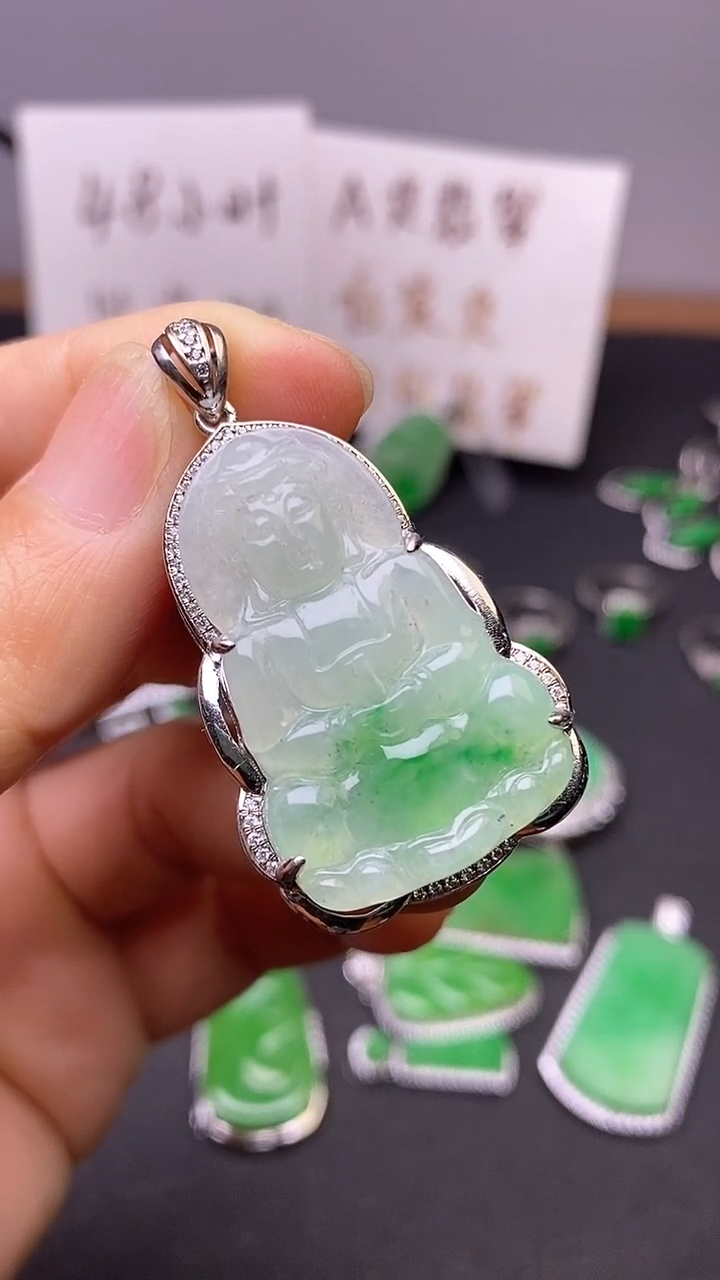 【闪购商品】翡翠吊坠(不含链)银S925镶嵌翡翠观音吊坠