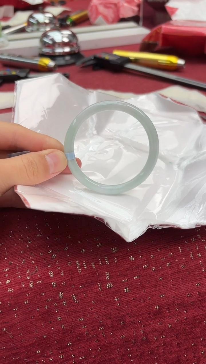 【闪购商品】翡翠手镯（圆镯）未镶嵌21手镯