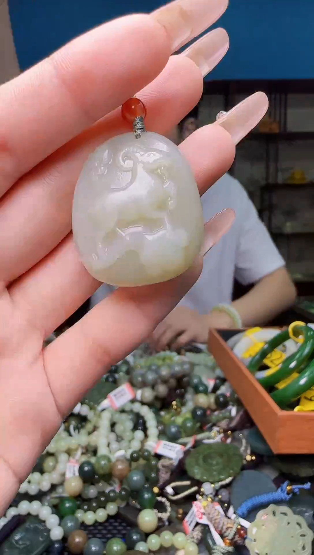 颈饰未镶嵌和田玉1