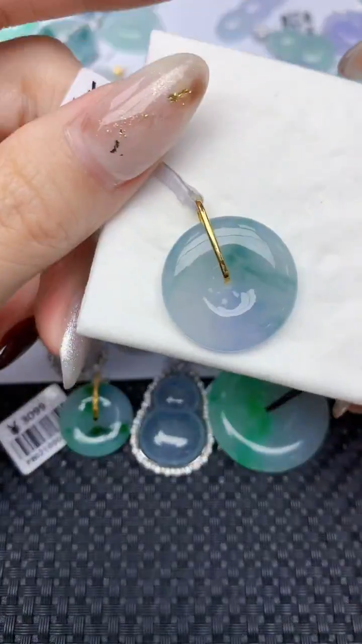 颈饰18K金镶嵌翡翠天然缅甸翡翠a货百元以上9元证书费自理