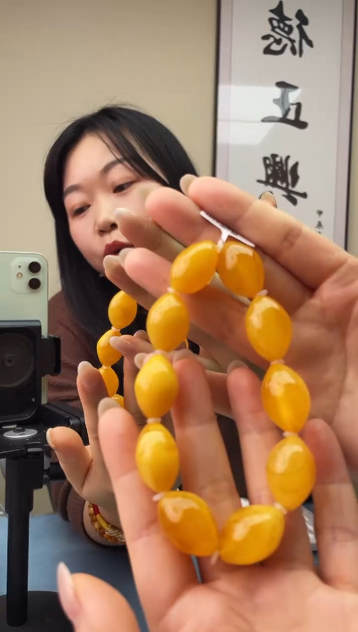 琥珀未镶嵌珠宝奇石T028假一罚十，多样性发一件