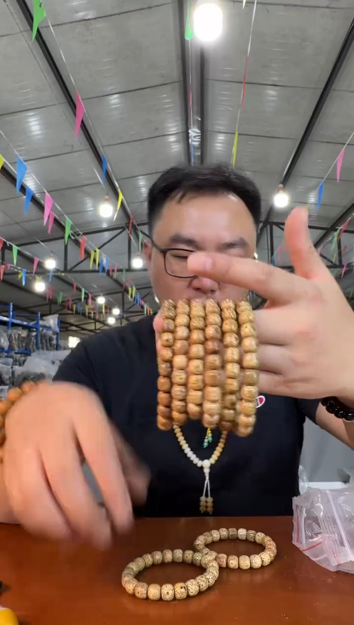 星月菩提手串H8实物为准