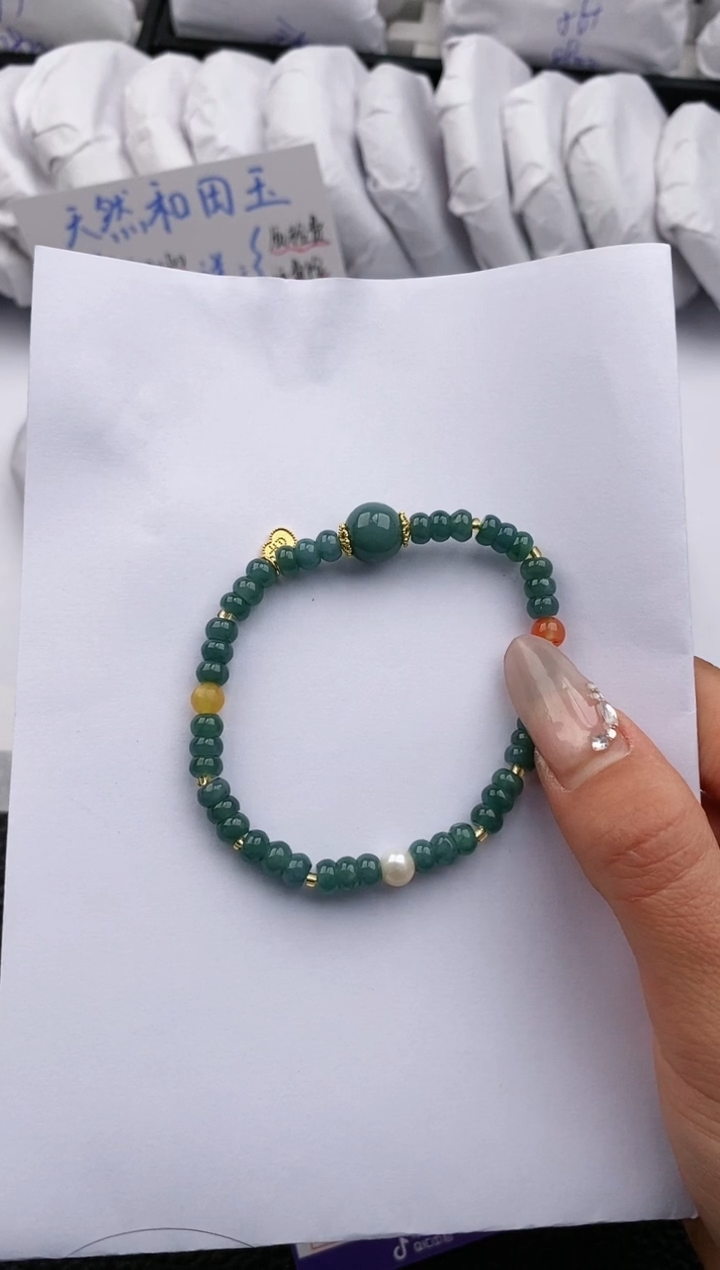 【闪购商品】翡翠手链未镶嵌555微色差T