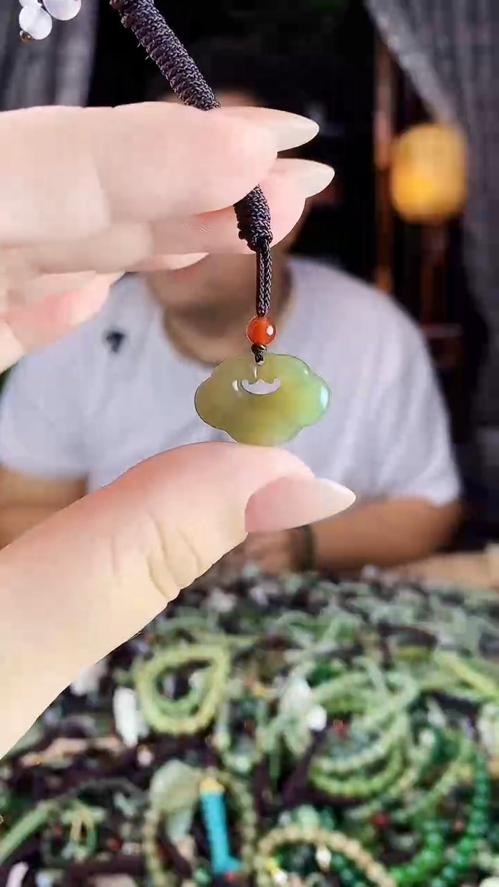 未镶嵌和田玉挂件多样性发货拍一发一