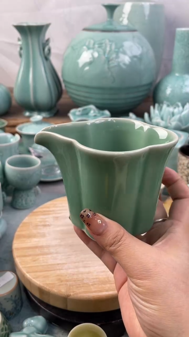 【闪购商品】特价福利 微瑕 慧仙青瓷