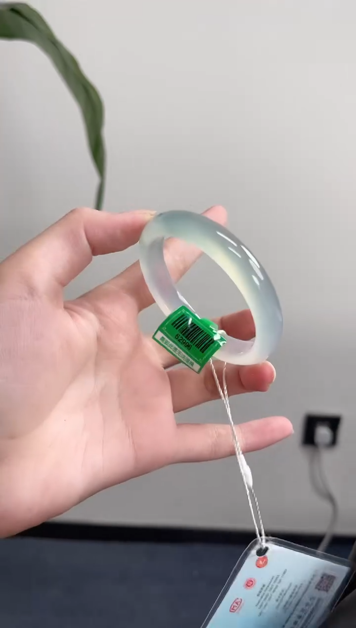 手镯玛瑙/玉髓未镶嵌52圈