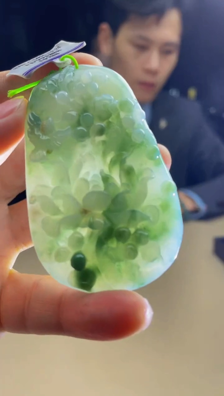 【闪购商品】定制翡翠未镶嵌       2871