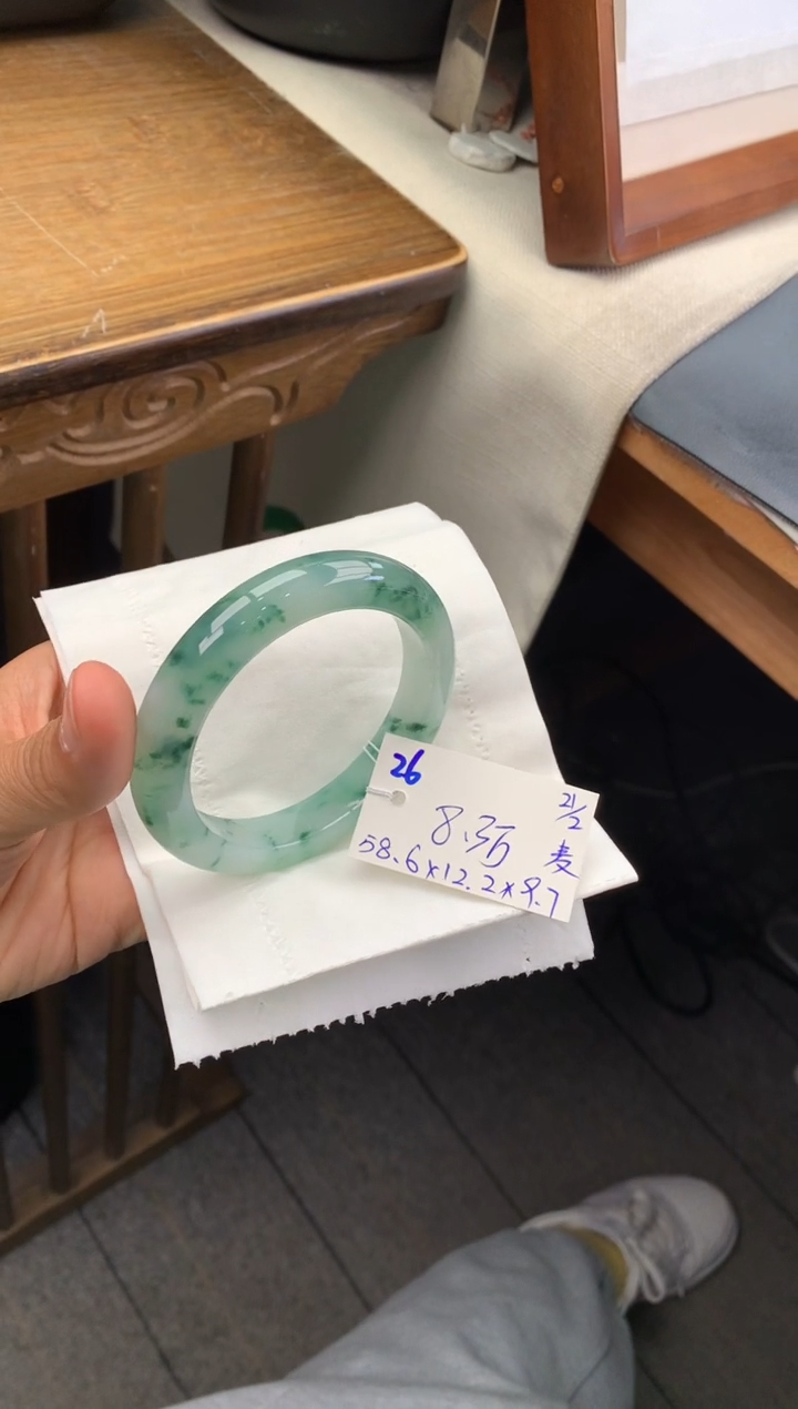 【闪购商品】翡翠手镯未镶嵌玉手镯