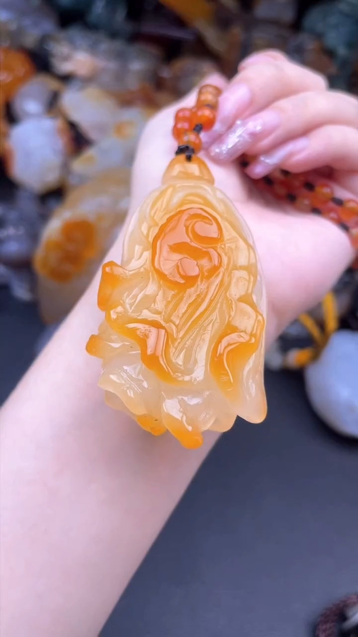 【闪购商品】玛瑙/玉髓未镶嵌颈饰Q