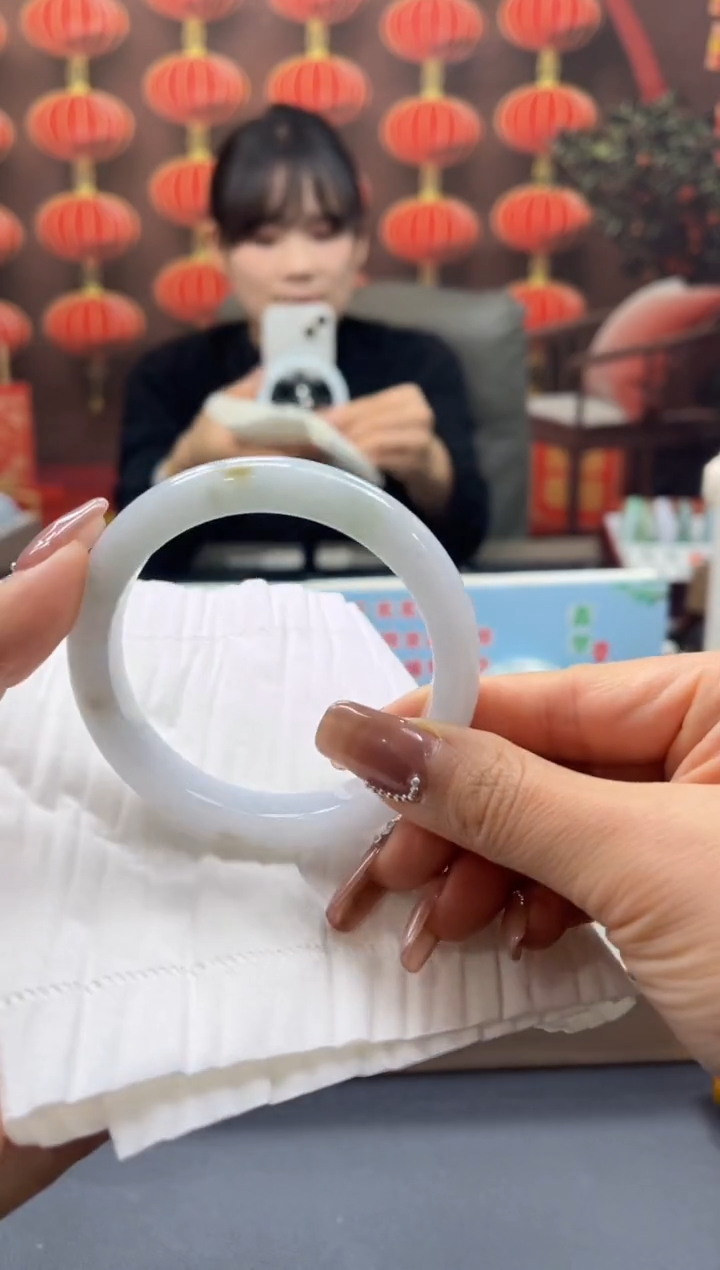 【闪购商品】翡翠手镯未镶嵌00009688