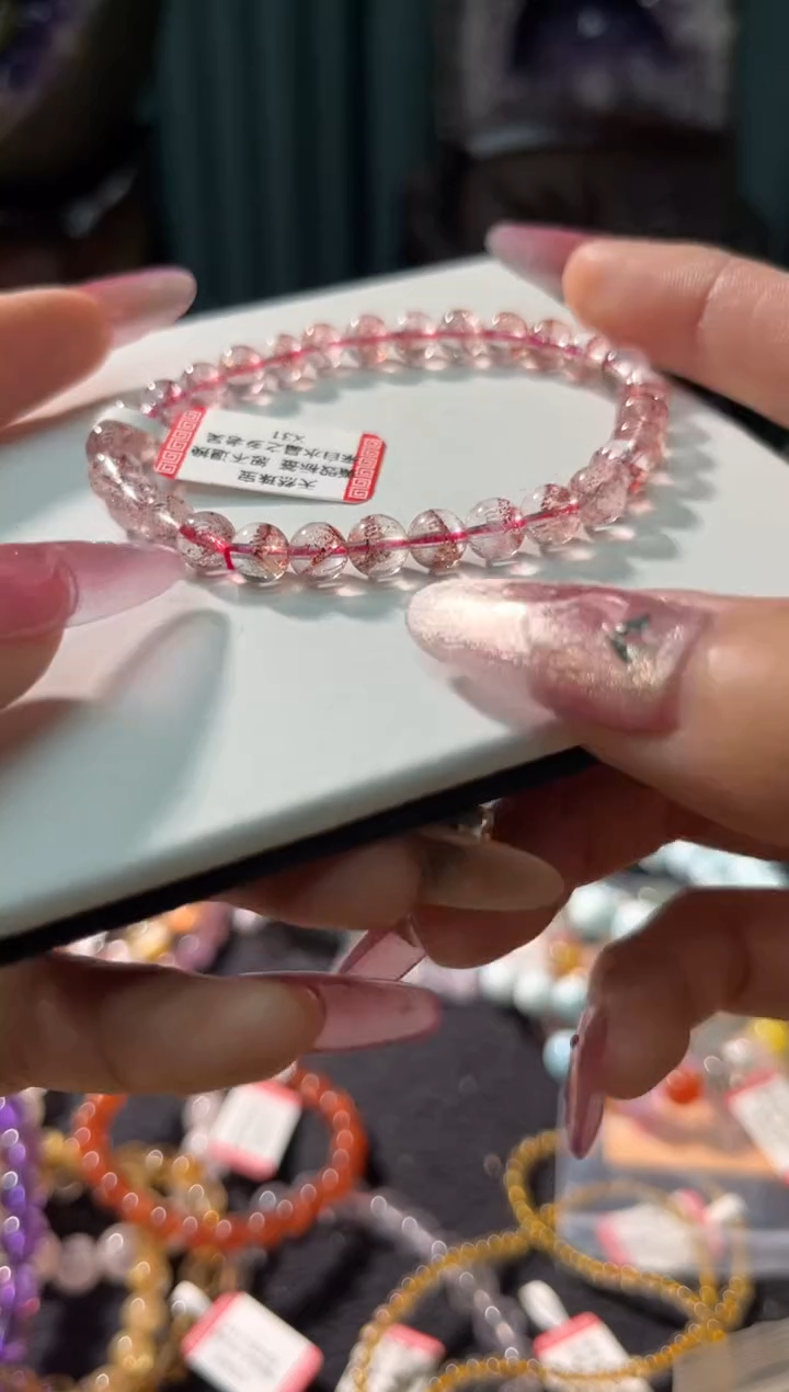 【闪购商品】水晶`未镶嵌172多样性发其一/