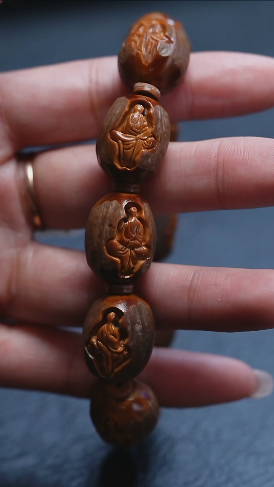 【闪购商品】橄榄核吊坠苏工橄榄核