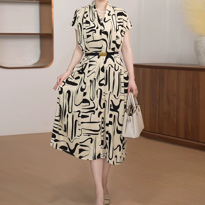 宽松收腰修身真丝连衣裙8501