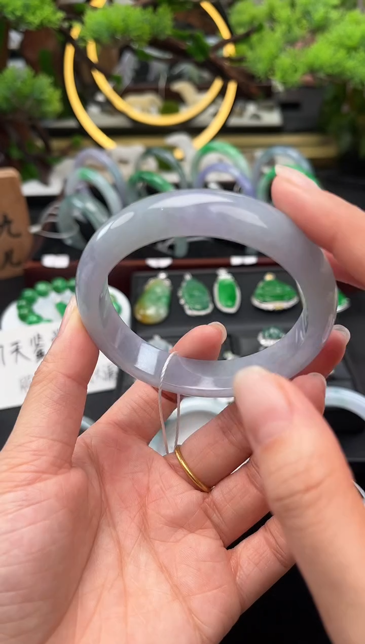 未镶嵌手镯翡翠手镯