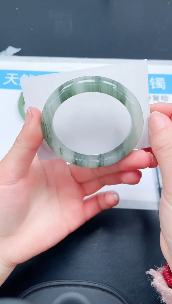 【闪购商品】石英质玉手镯未镶嵌7-56