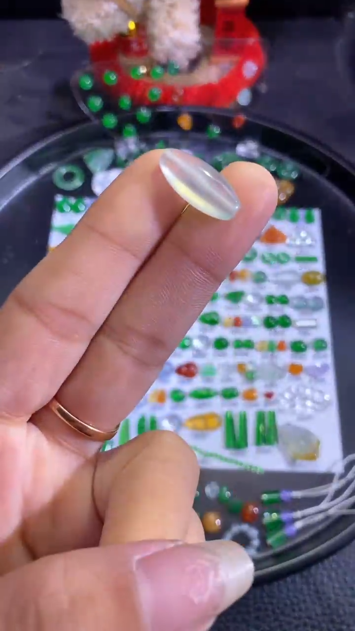 未镶嵌挂件翡翠珠子