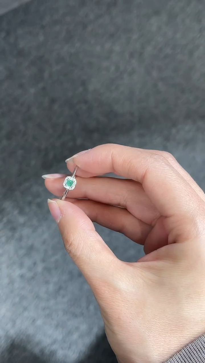 银S925镶嵌戒指祖母绿成品