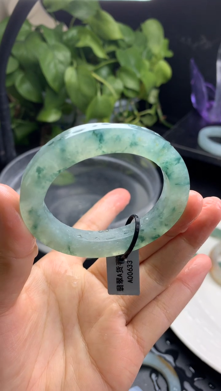 【闪购商品】定制翡翠翡翠手镯定制未镶嵌满色冰飘花50-56
