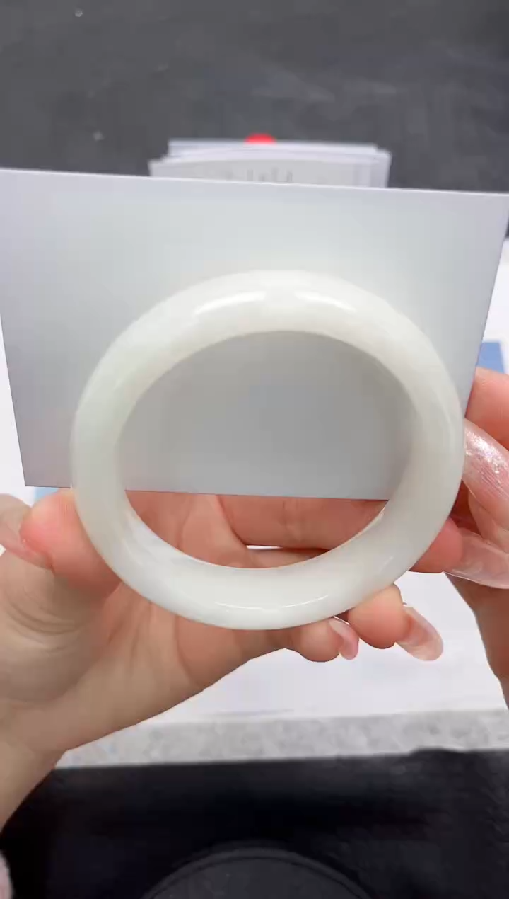 【闪购商品】和田玉手镯未镶嵌O212-53.5