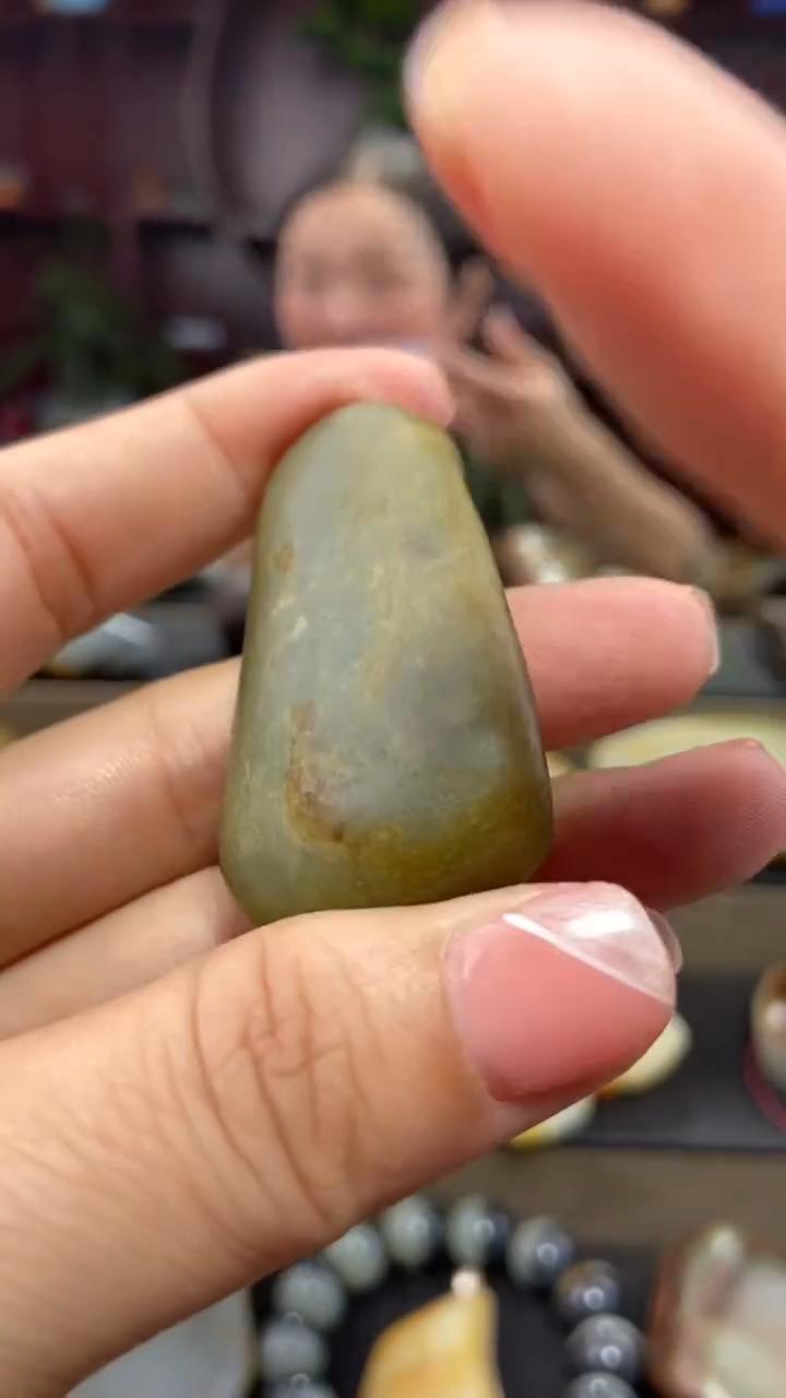 和田玉未镶嵌挂件津**道和田玉吊坠挂件精美