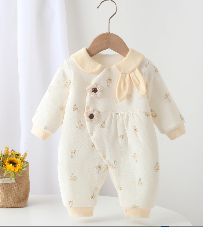 秋冬新款婴幼儿蝴蝶衣女宝外出夹棉哈衣新生儿可爱连体衣D22002