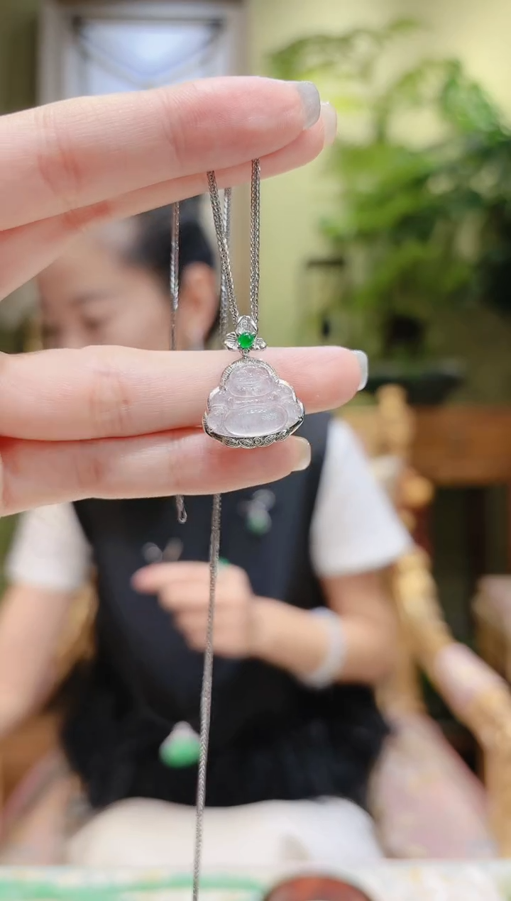【闪购商品】翡翠颈饰18K金镶嵌白佛公翡翠吊坠2号