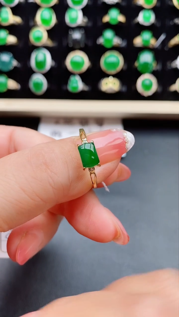 【闪购商品】翡翠戒指银S925镶嵌12212