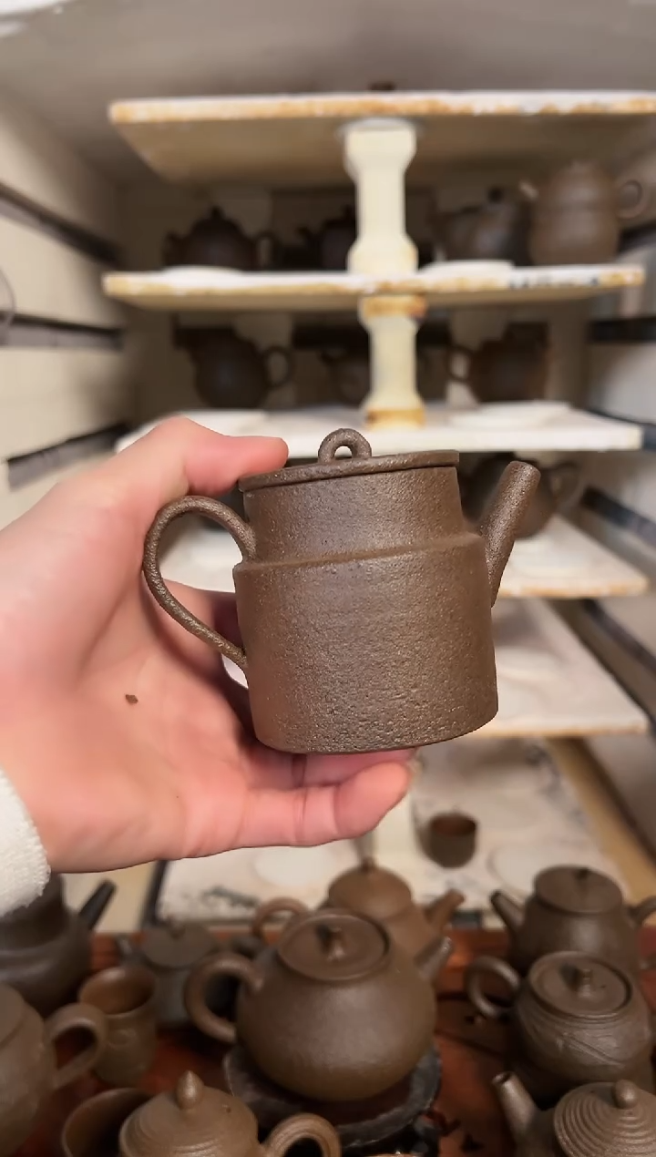【闪购商品】冰碛岩陶制手工壶