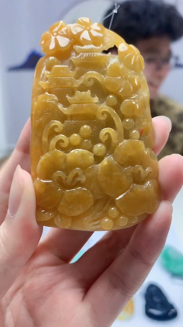 【闪购商品】定制翡翠未镶嵌4688zm-毛货挂件130