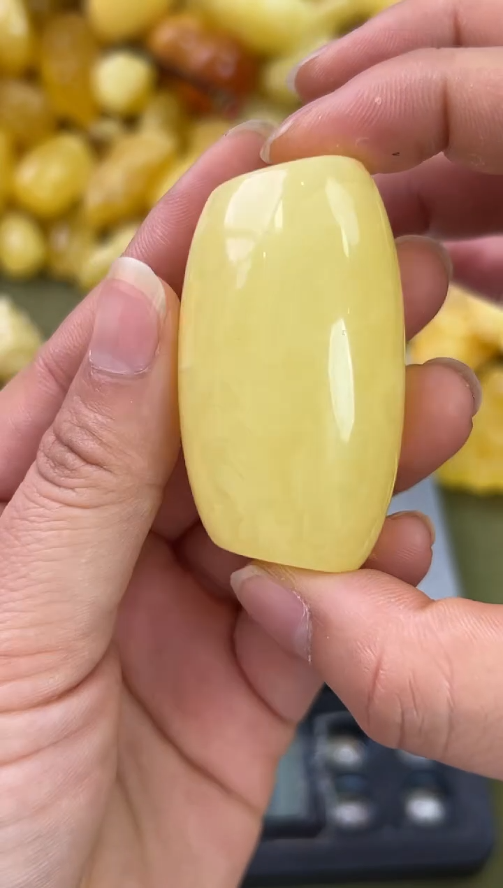 裸石琥珀未镶嵌琥珀蜜蜡吊坠