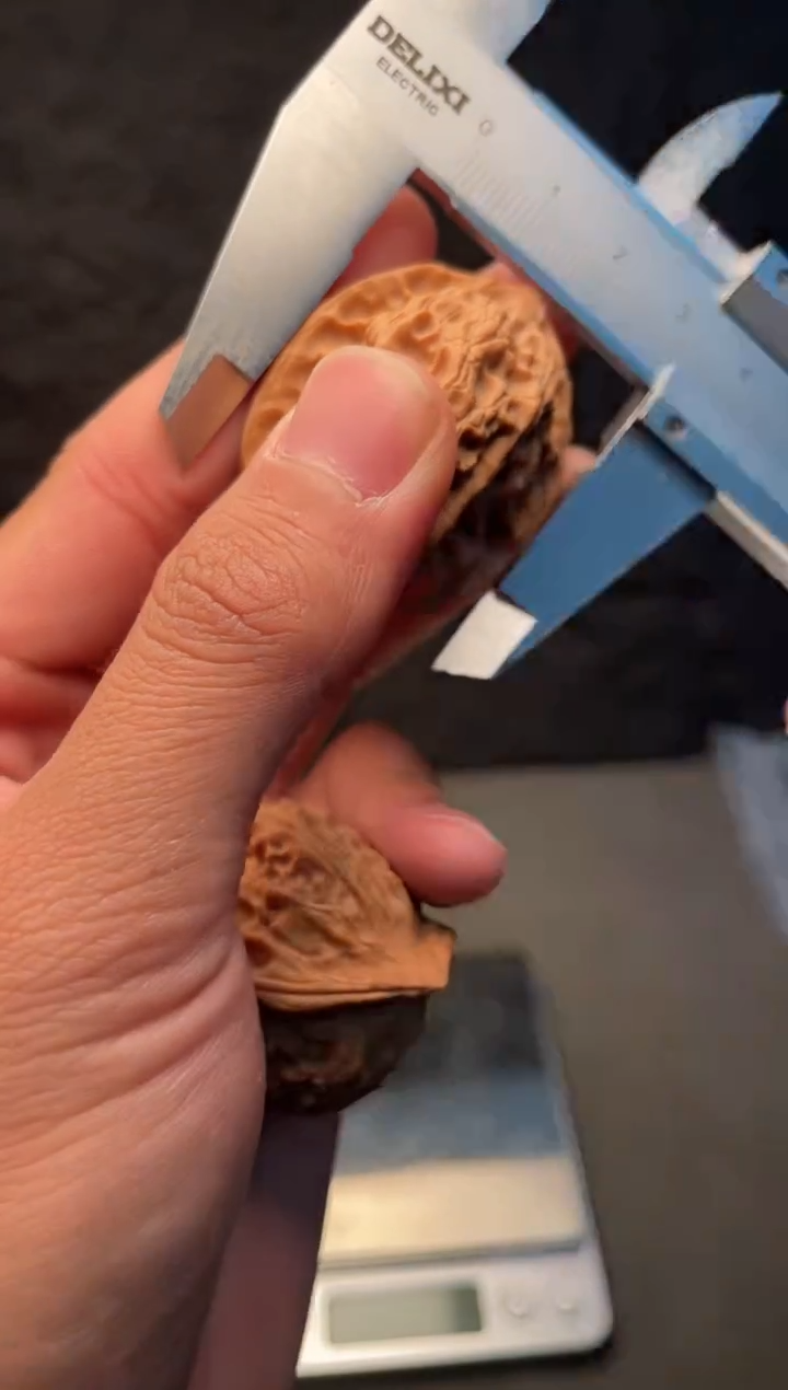 吊坠文玩核桃白蛇谷54