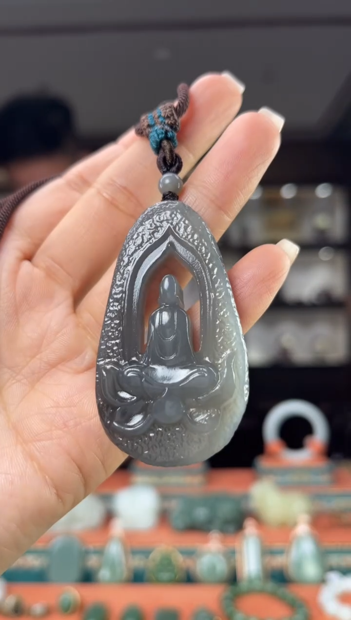 颈饰未镶嵌和田玉佩佩