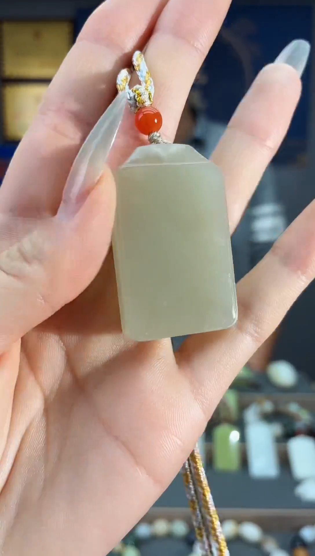 颈饰未镶嵌和田玉1