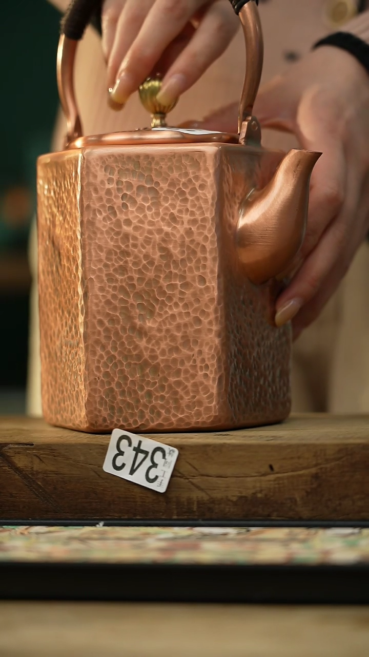 【闪购商品】瓷片设计师手作款 手工捶打铜壶