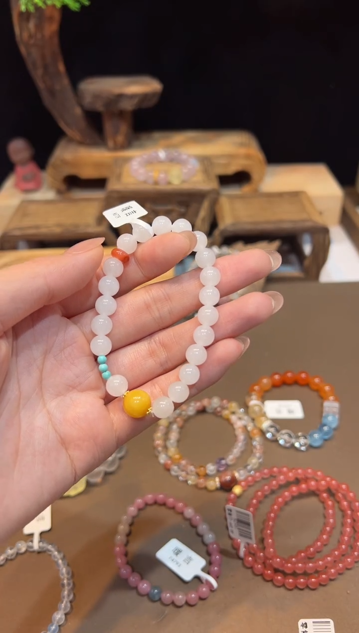 手饰和田玉未镶嵌手饰@@A6729