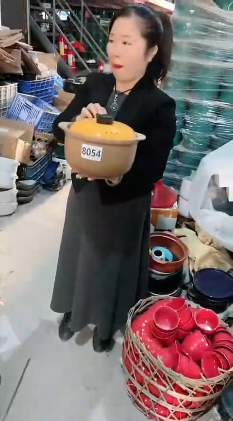 【闪购商品】8054瑕疵咖锅带盖不圆孤品