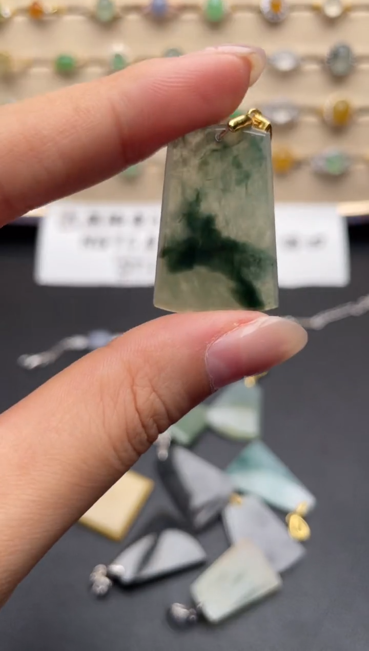 银S925镶嵌戒指翡翠一物一证一礼盒