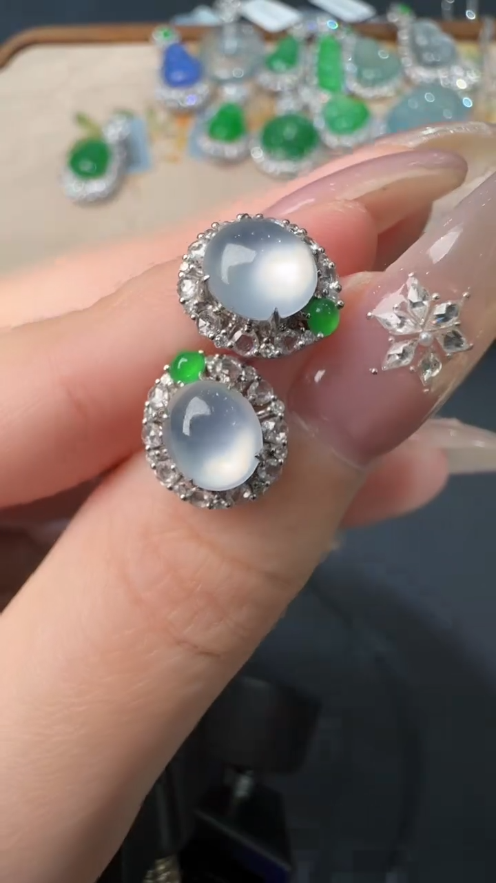 【闪购商品】翡翠耳饰18K金镶嵌耳饰121