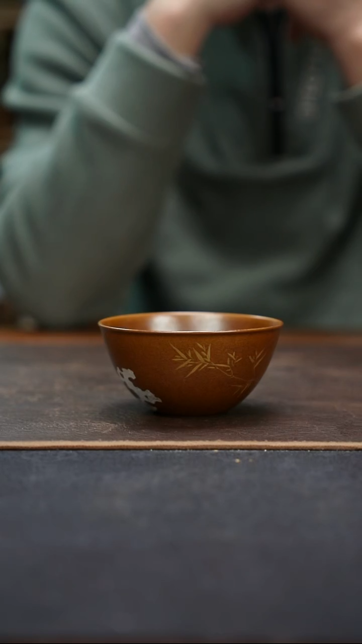 杯紫金釉金银竹石图缸杯